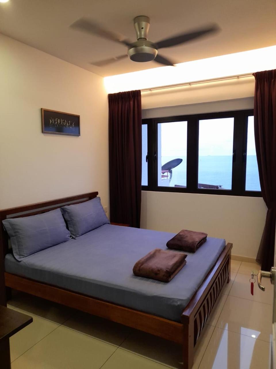 Susie'S Resort Seaview Suites At Sri Sayang Batu Feringgi Ngoại thất bức ảnh